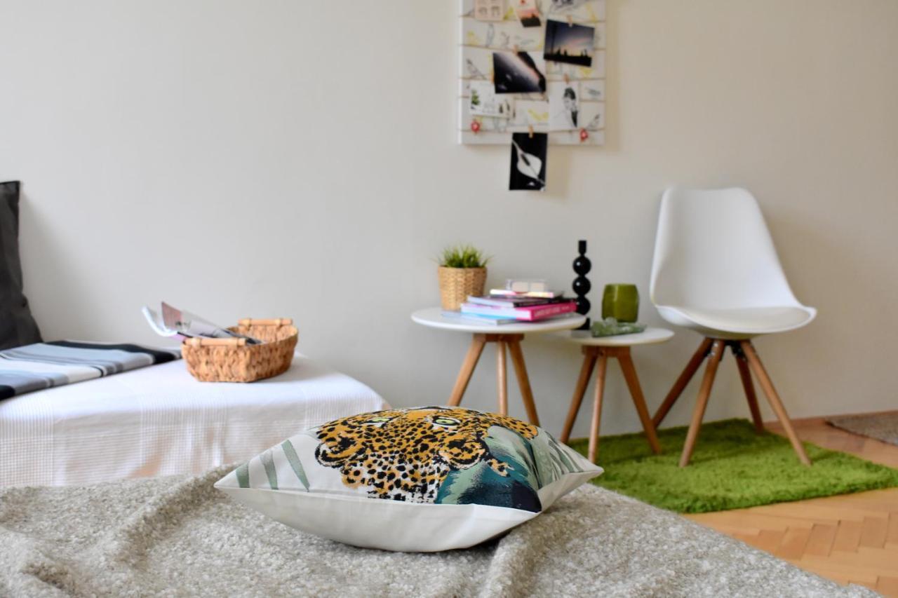 Wellness Apartments Florenc Praga Exterior foto
