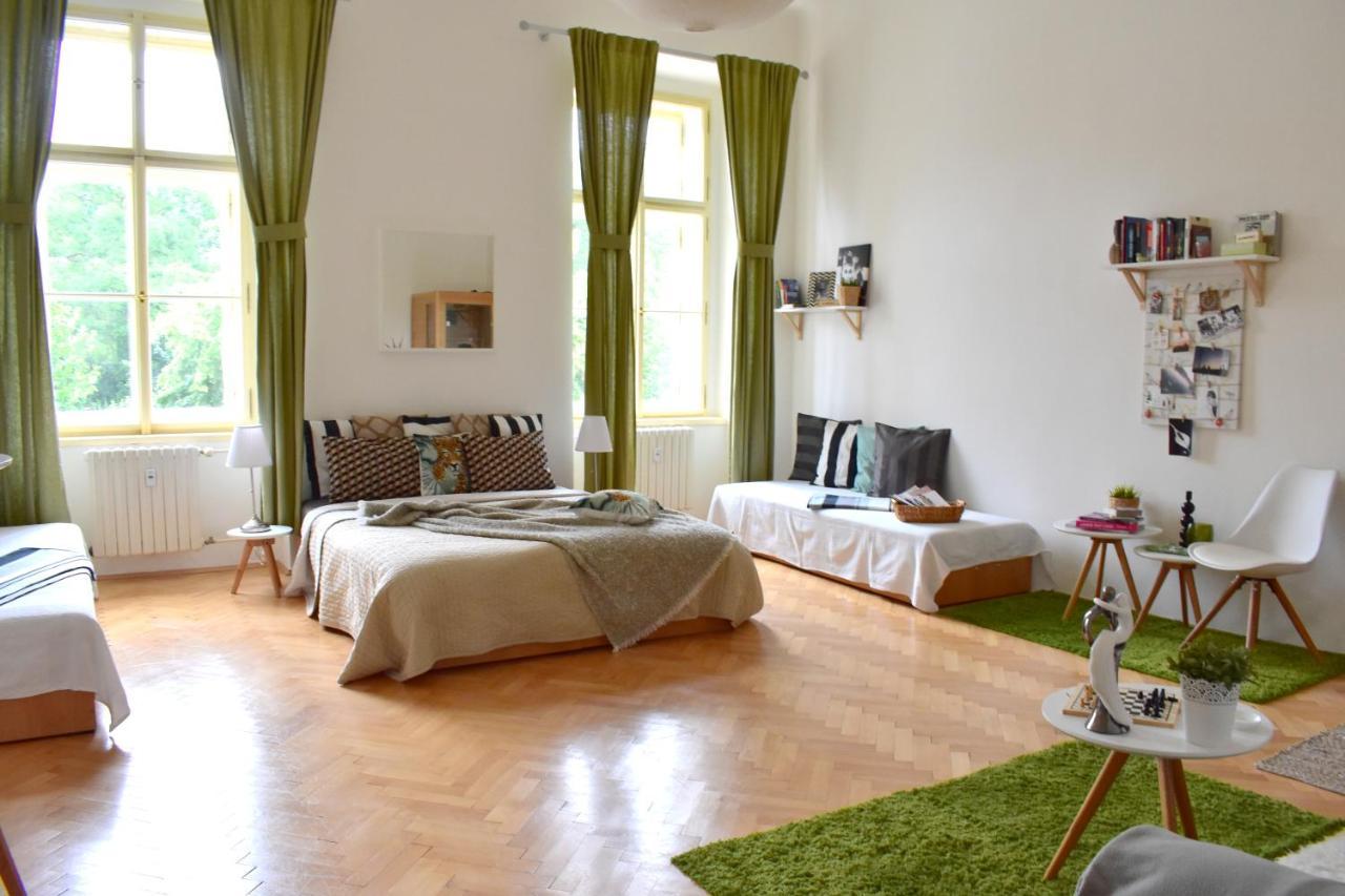 Wellness Apartments Florenc Praga Exterior foto