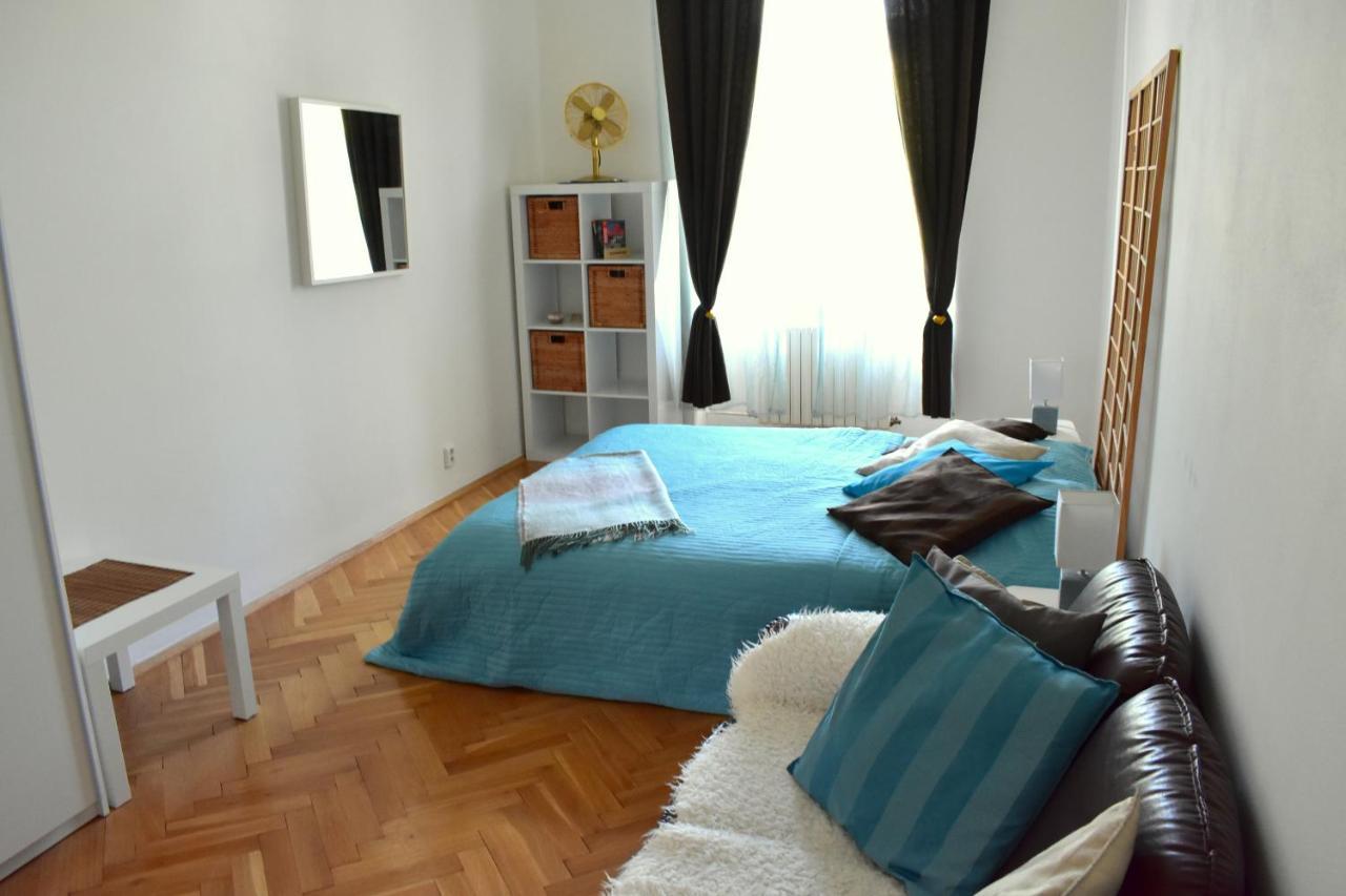 Wellness Apartments Florenc Praga Exterior foto