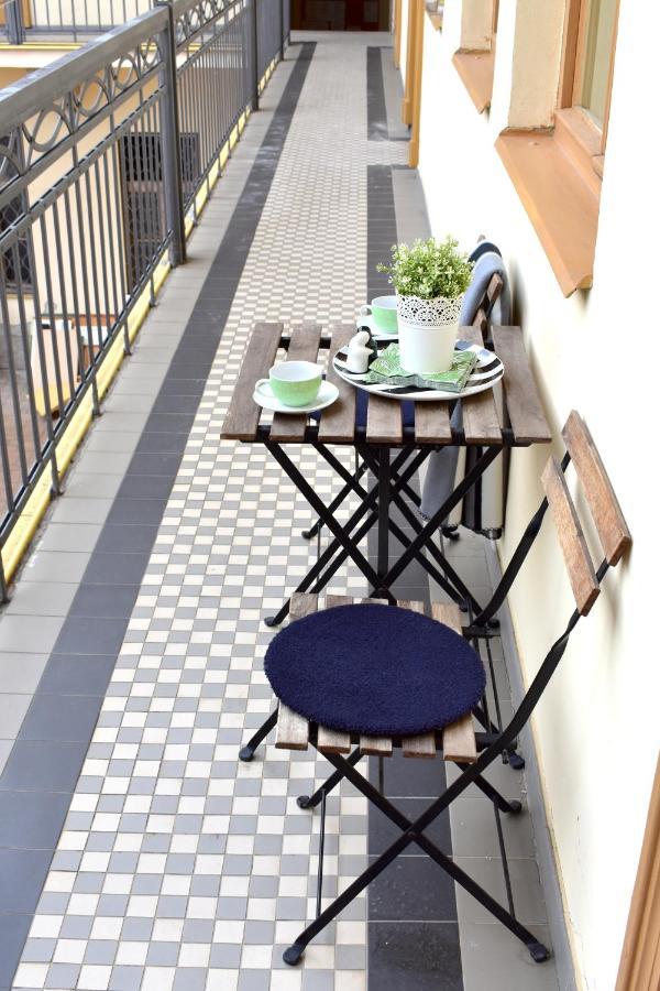 Wellness Apartments Florenc Praga Exterior foto